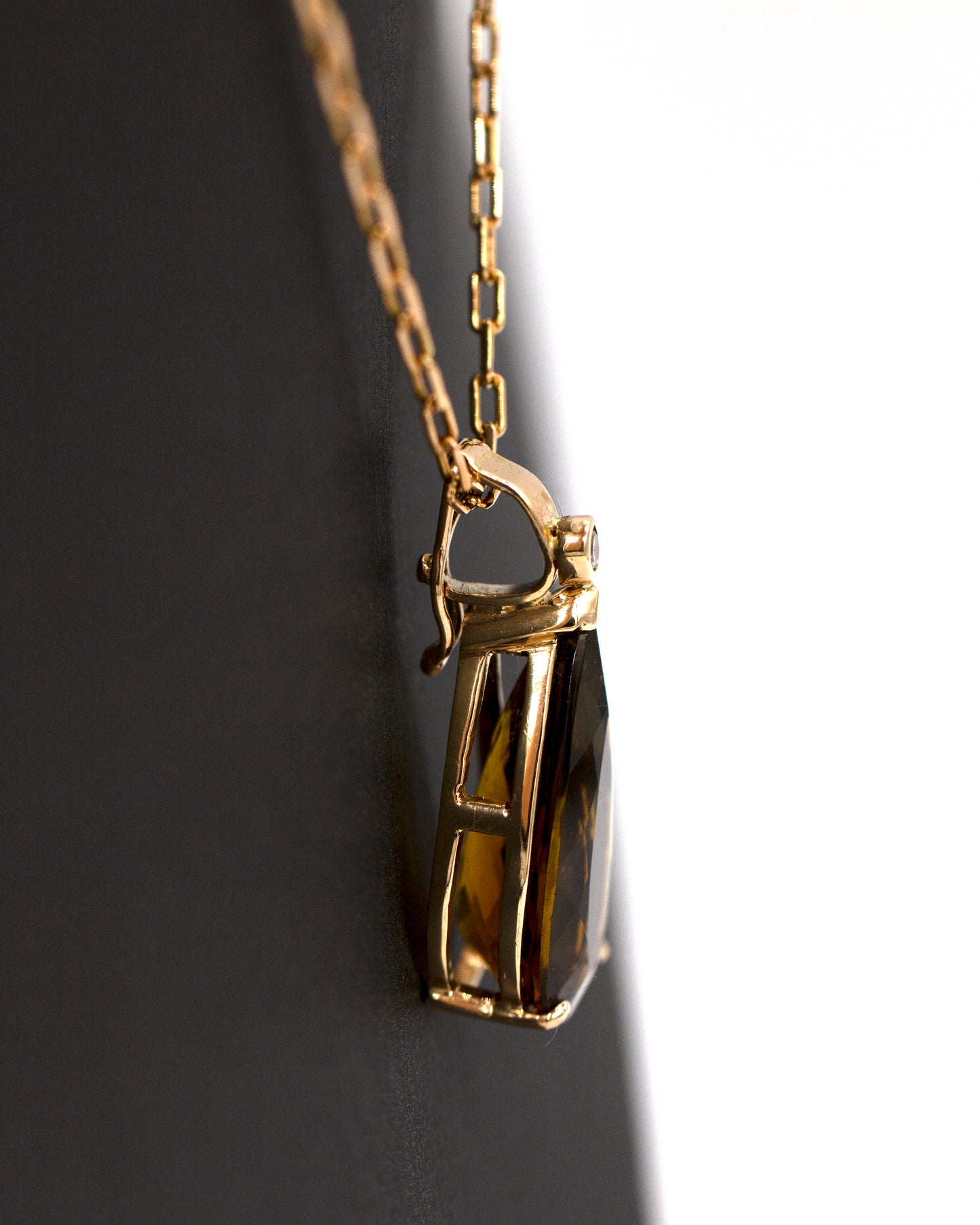 14KY Gold 8.8ctw Golden Tourmaline Pear Diamond Rd Necklace