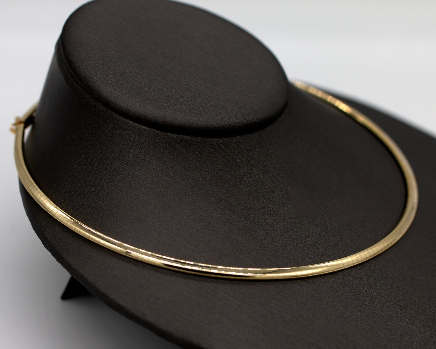 14KY Gold ITALIAN 3.7mm Omega Cocoon Necklace
