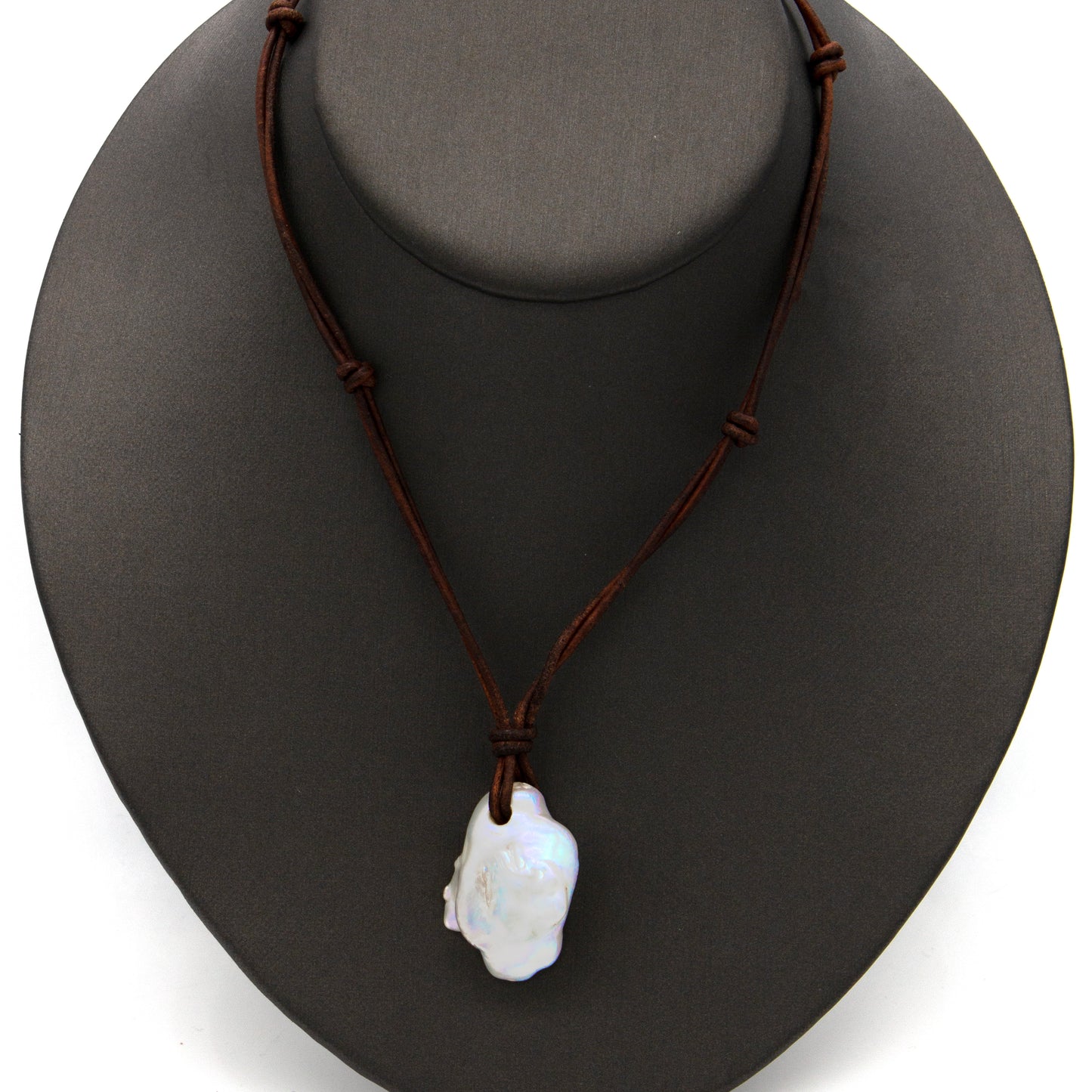 Estate 18inch Freshwater Pearl Leather Necklace