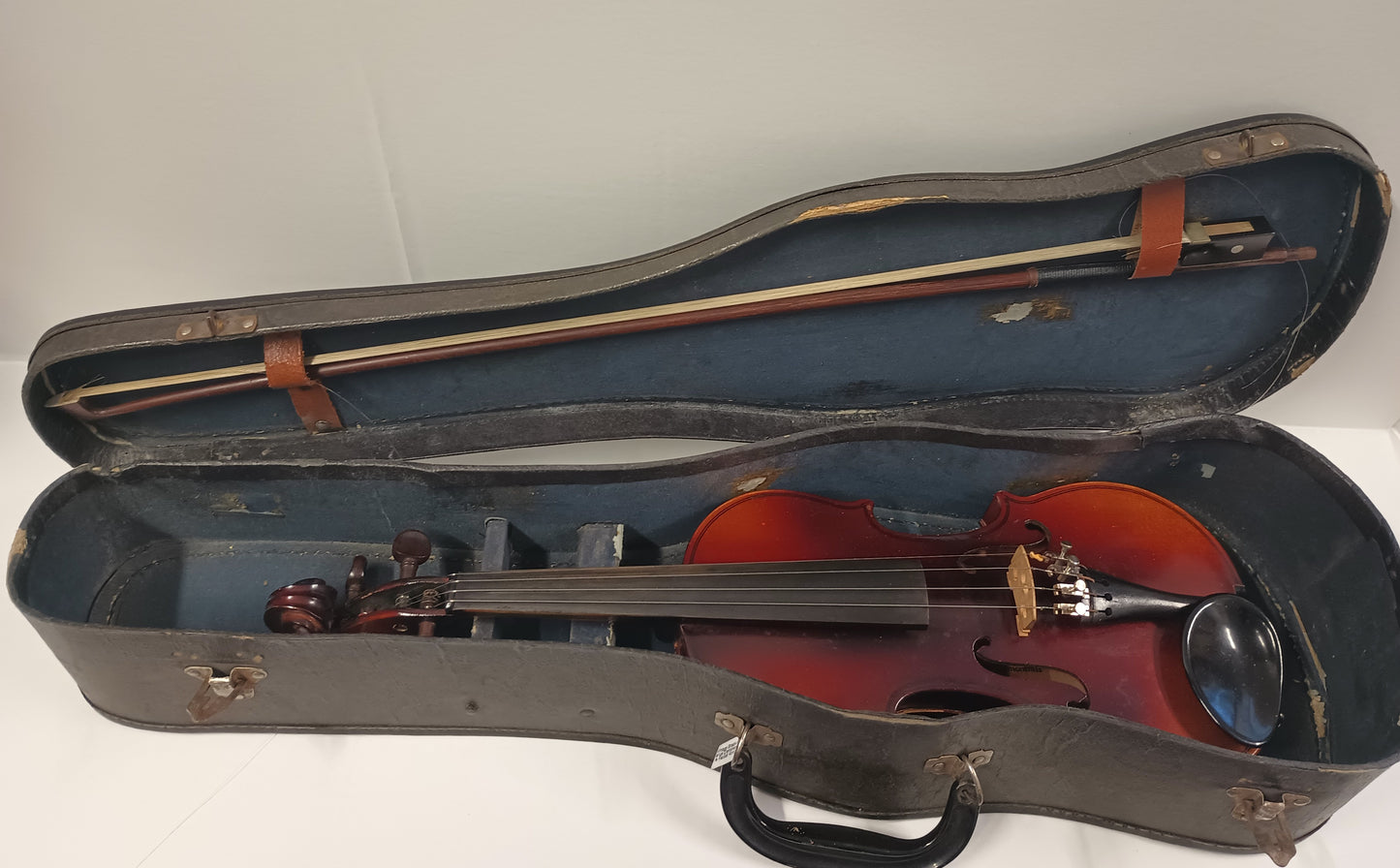 Vintage Stradivarius Cremonensis Facibat Anno No. 17 Viloin w/case