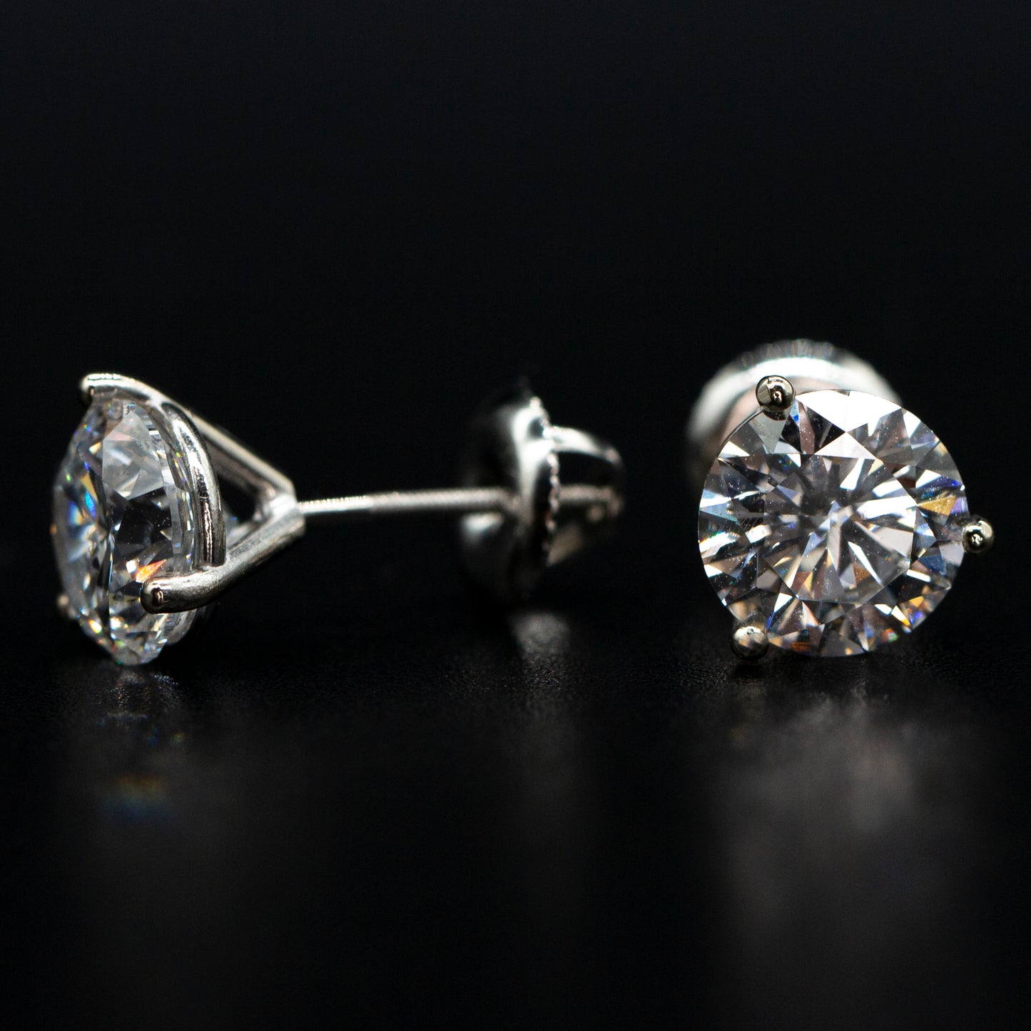 14KW 3.12ctw LG Diamond VS-2 Martini Solitaire Studs