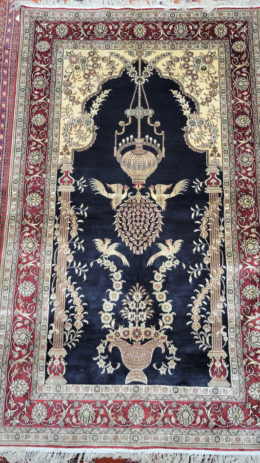 Quality Silk Turkish Prayer Rug  5 x 3.1 ft