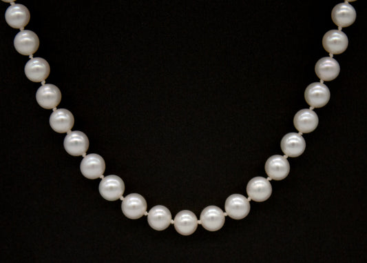 14KY Estate 18inch Fresh Water Pearl Necklace