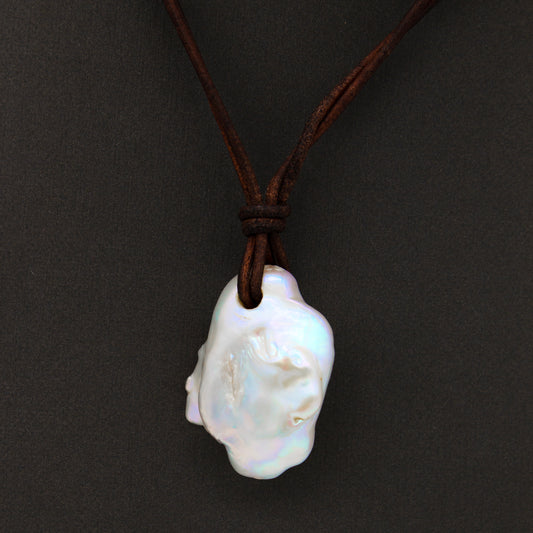 Estate 18inch Freshwater Pearl Leather Necklace