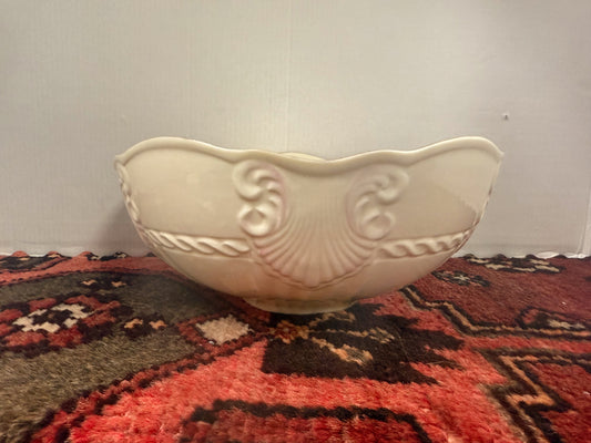 Vintage Belleek Ireland Ivory Pink Scalloped Georgian Shell 9 Bowl