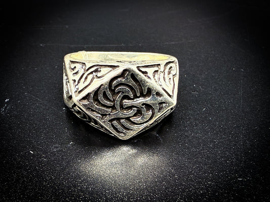 Sterling silver 14.1g Celtic Knot Band Ring