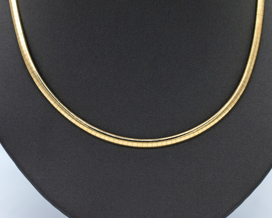 14K Yellow Gold Omega Flex Cleopatra Signature Chain Necklace
